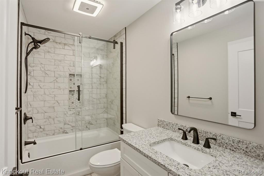 12095 Country Run Drive, Birch Run, MI 48415 — Photo 39