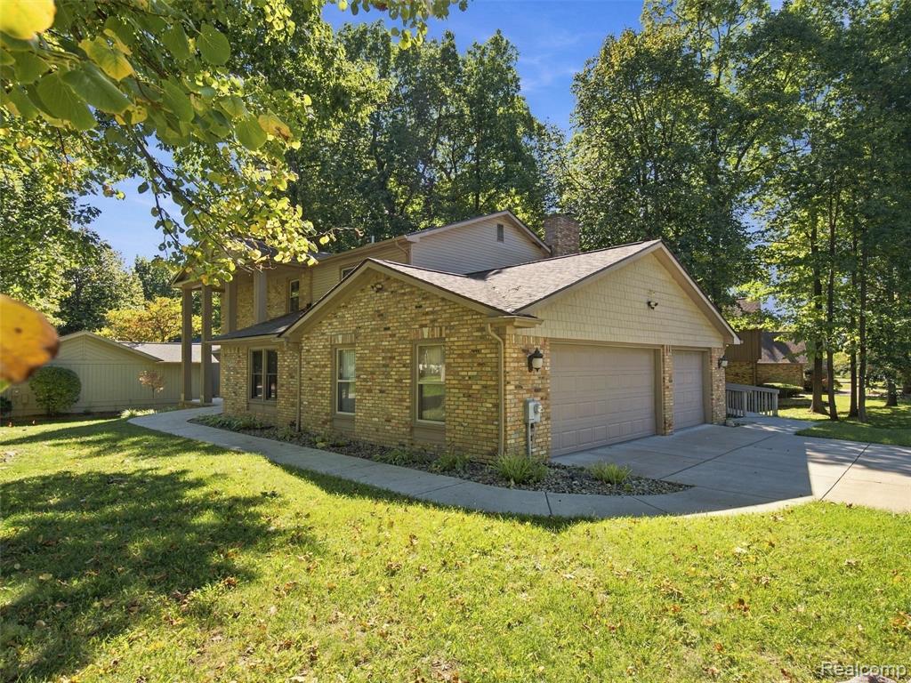 1304 Kings Carriage Road - Photo 2