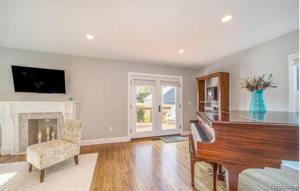 986 Smith Avenue, Birmingham, MI 48009 — Photo 26