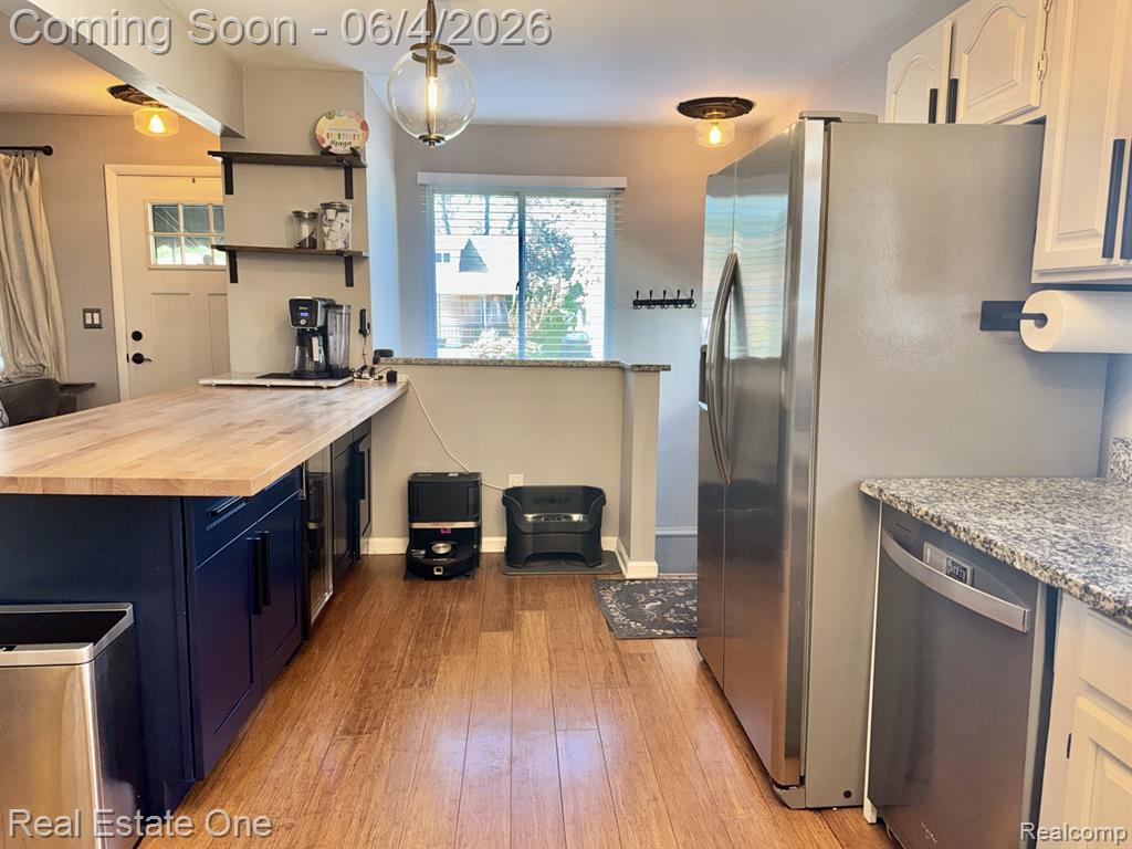 311 W Brockton Avenue, Madison Heights, MI 48071 — Photo 19