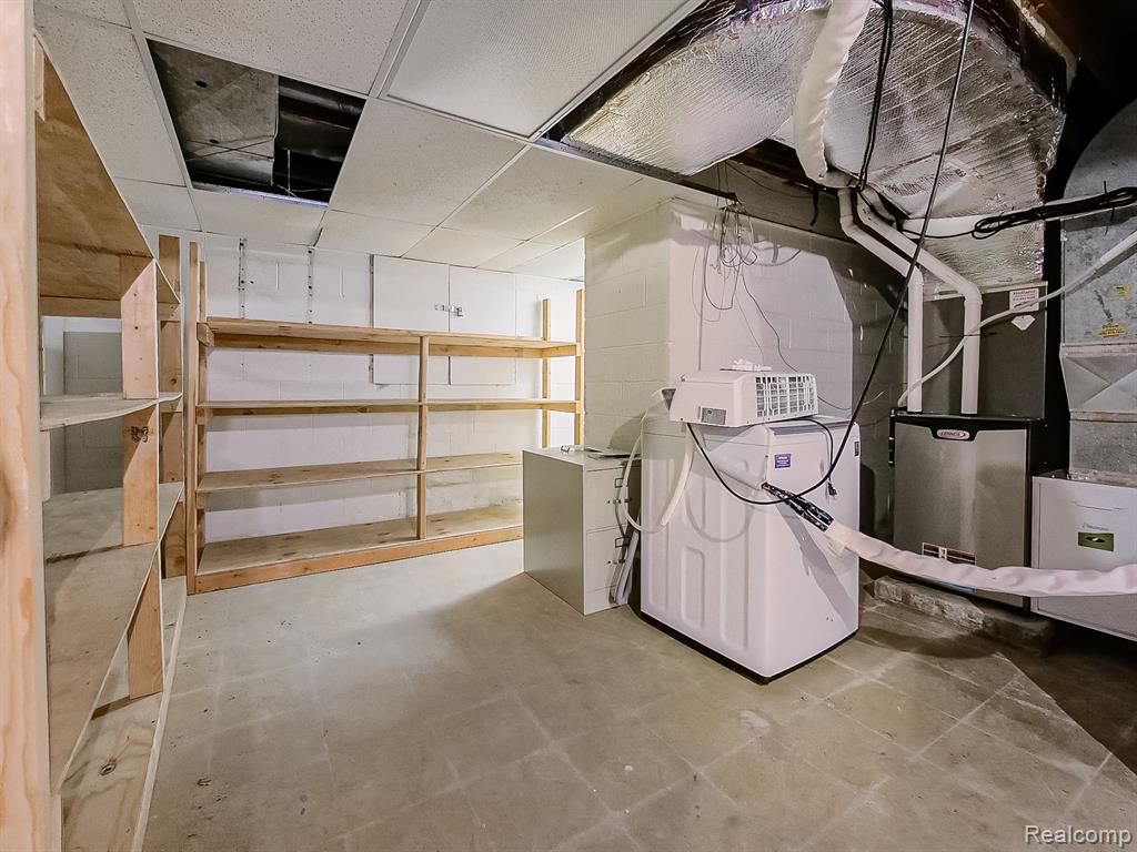 7380 Villamuer Road, West Bloomfield, MI — Photo 42