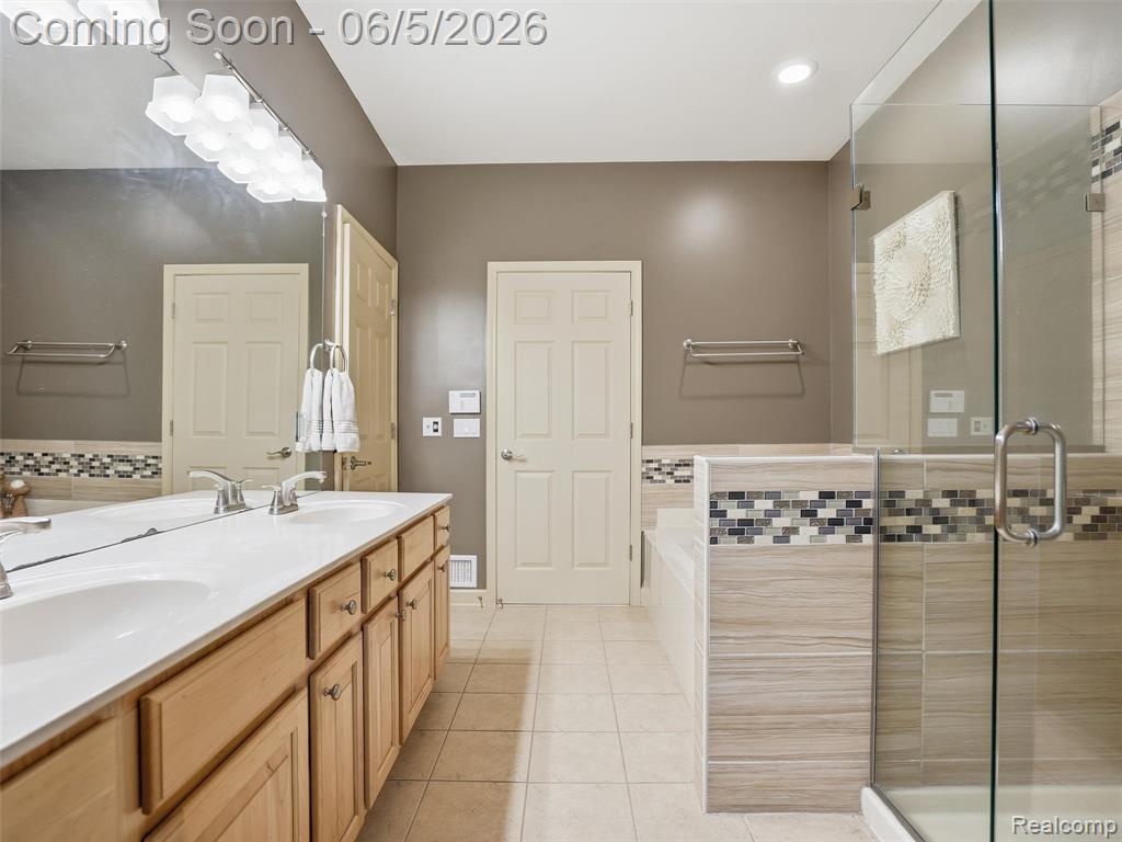 5211 Belmonte Drive, Rochester, MI 48306 — Photo 20