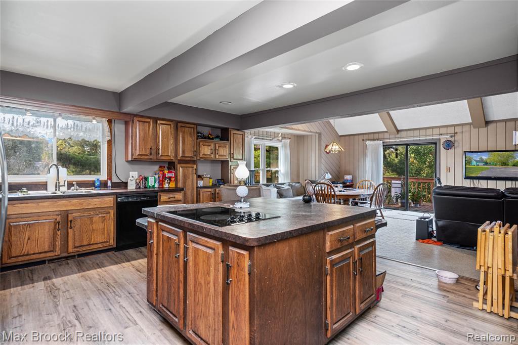 4622 Fleck Drive, Hartland, MI 48430 — Photo 20
