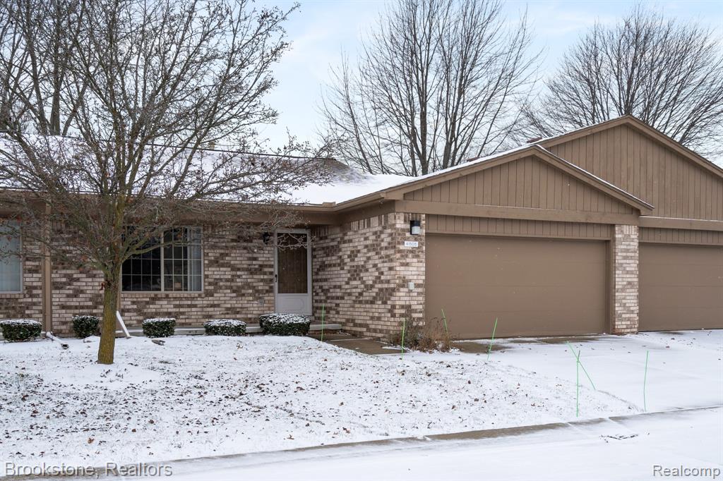 41505 Clinton Grove Drive, Clinton Twp, MI 48038 — Photo 2