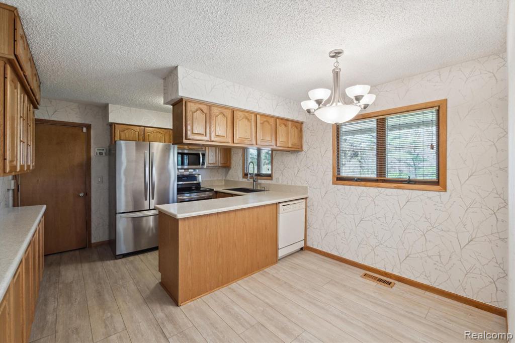 3958 NAPIER Road, Canton, MI 48187 — Photo 10