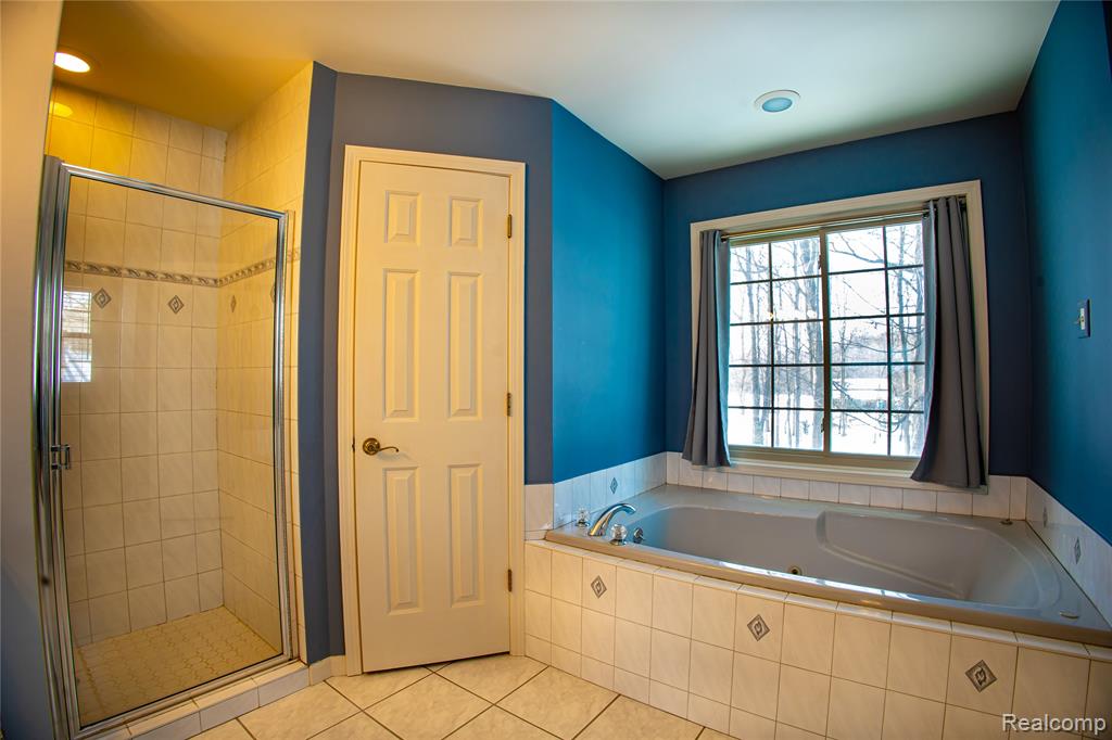 26720 Whispering Willows Drive, New Boston, MI 48164 — Photo 30