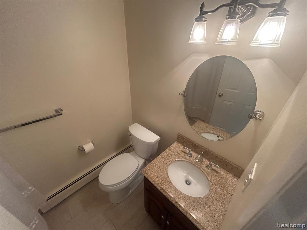 5659 KINGSMILL, Bloomfield Hills, MI — Photo 34