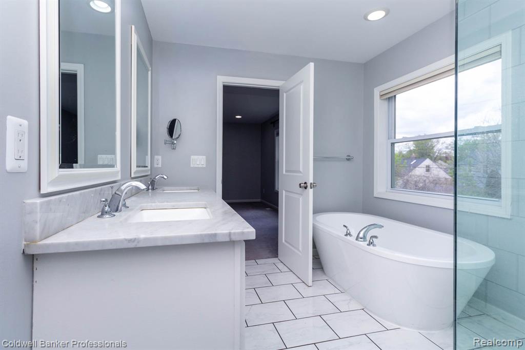 829 N Dorchester Avenue, Royal Oak, MI 48067 — Photo 31