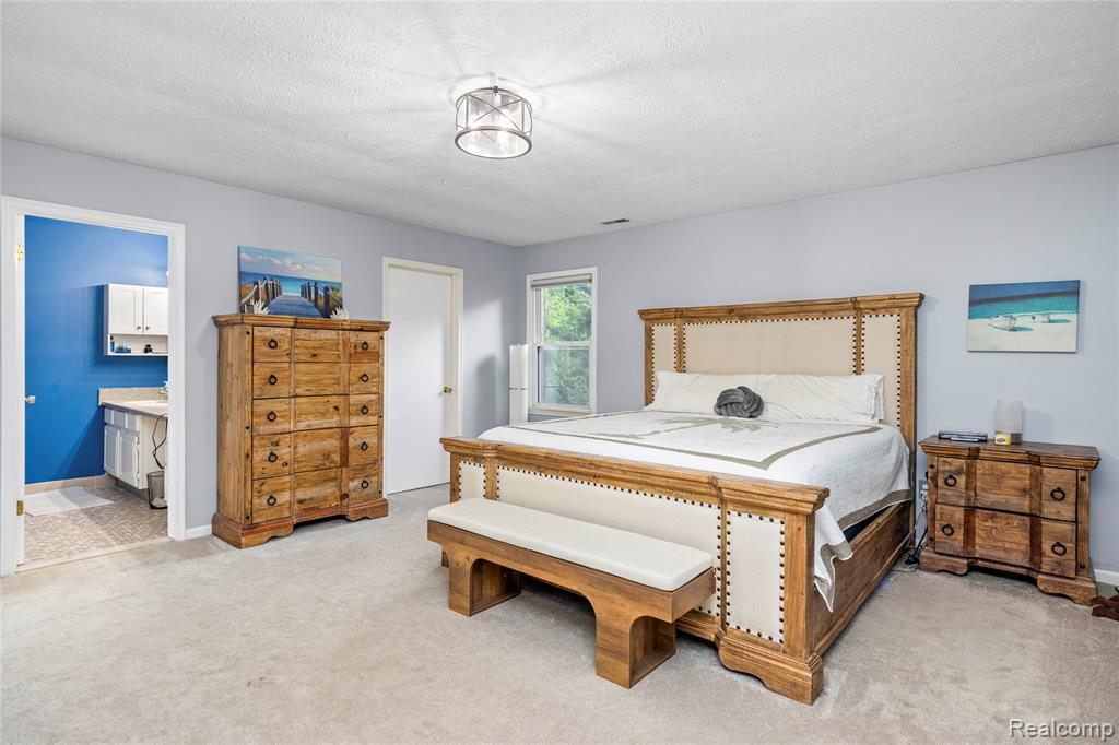 6085 Worlington Road, Bloomfield Hills, MI 48301 — Photo 33