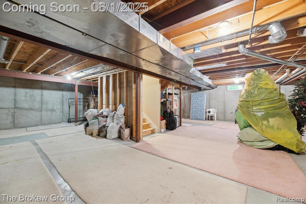 6387 Pinebrook Lane, Burton, MI 48509 — Photo 43