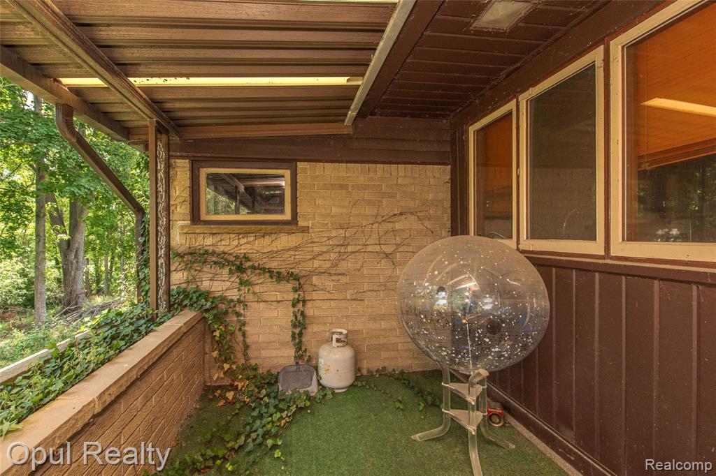 6455 Norham Road, Bloomfield Hills, MI 48301 — Photo 14
