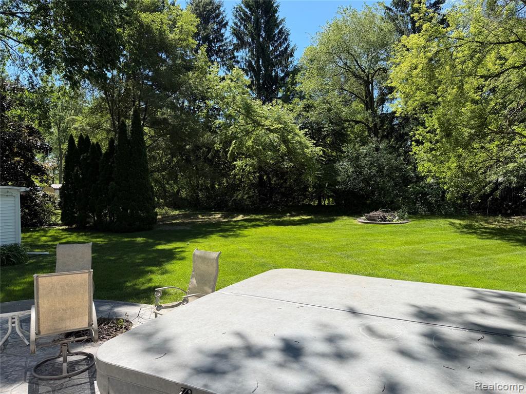 8420 Pacton Drive, Shelby Twp, MI 48317 — Photo 31