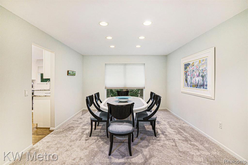 7565 GREENWAY Lane, West Bloomfield, MI 48324 — Photo 10
