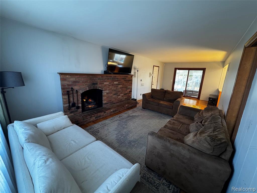 855 Avon Court, Grosse Pointe Woods, MI 48236 — Photo 22
