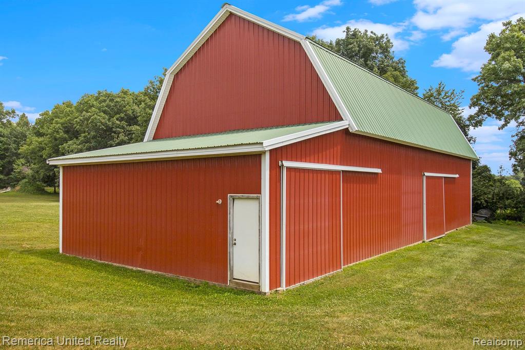 6740 HERBST Road, Brighton, MI 48114 — Photo 51