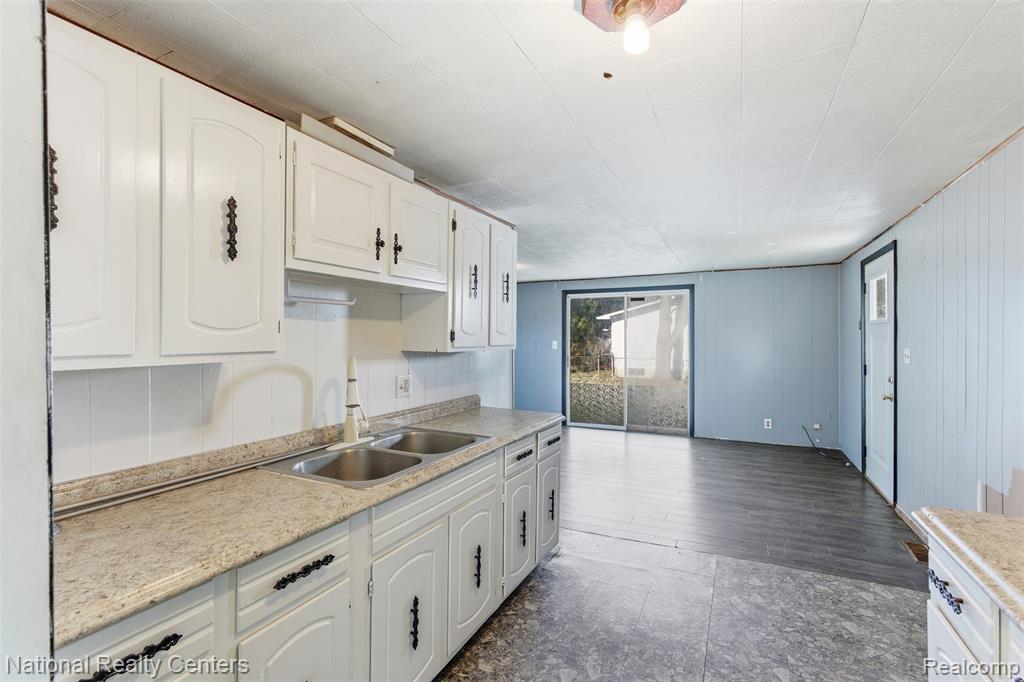 4860 Huston Drive, Orion, MI — Photo 3
