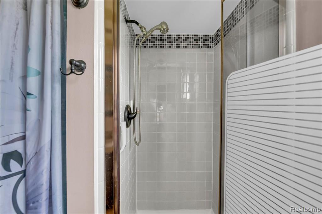 44350 Ausable Drive, Clinton Twp, MI 48038 — Photo 21