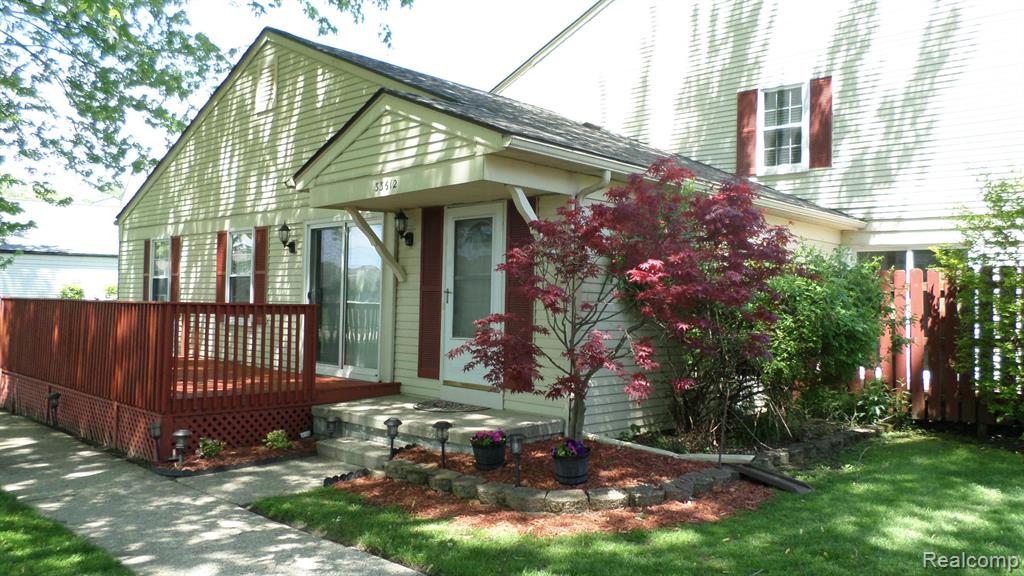 33612 Bayview Drive, New Baltimore, MI 48047 — Photo 2