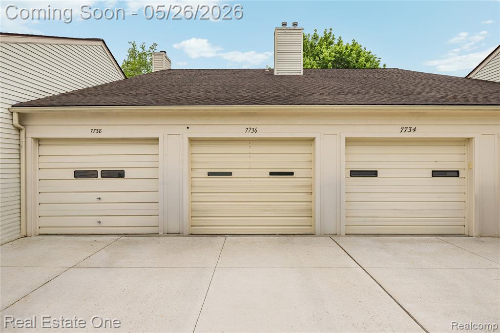 7736 Lake Ridge Drive, Waterford, MI 48327 — Photo 26