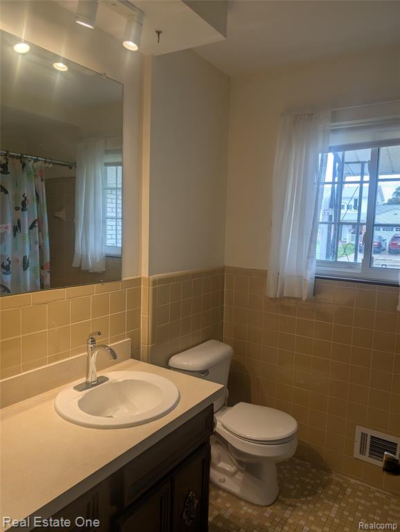 43076 RYEGATE Street, Canton, MI 48187 — Photo 4