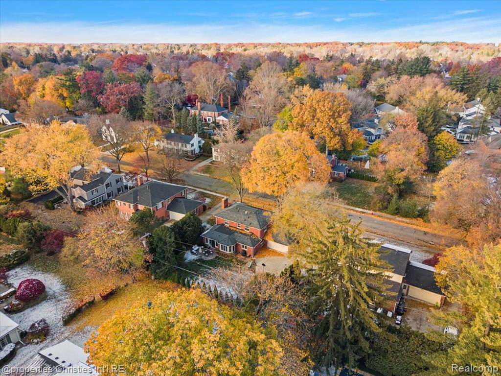 2579 Amberly Road, Bloomfield, MI 48301 — Photo 64