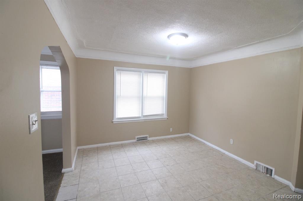 8096 Chamberlain Street, Detroit, MI 48209 — Photo 9