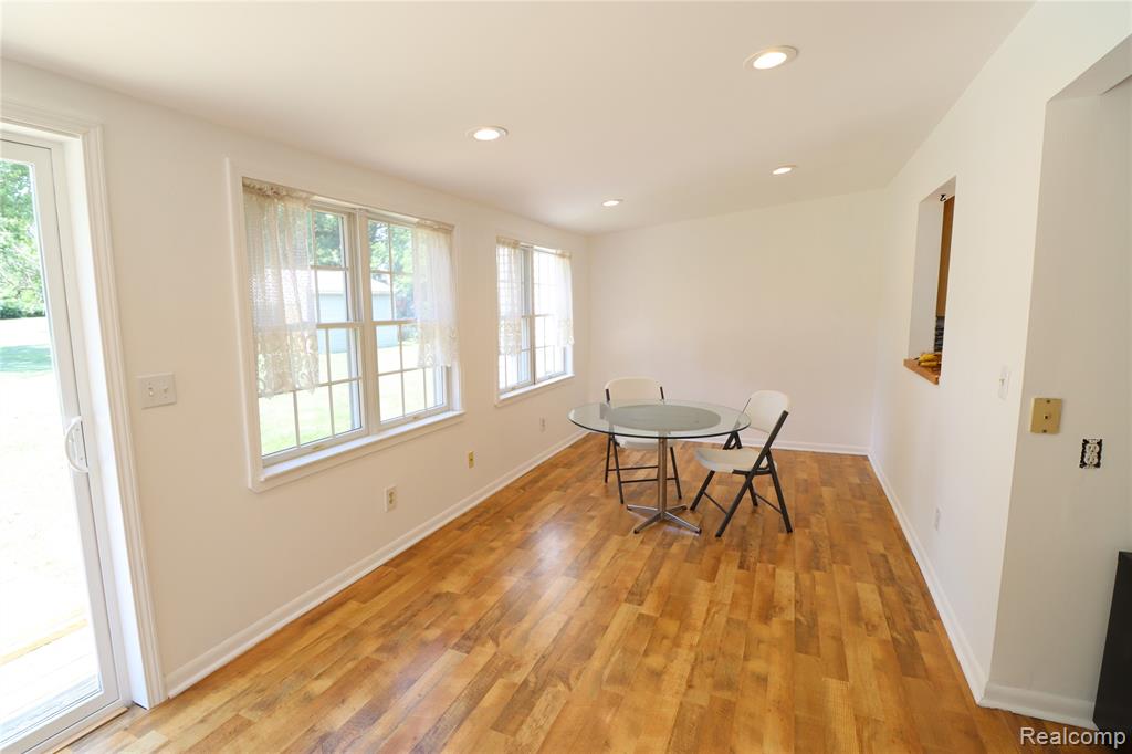 9360 Gale Road, Goodrich Vlg, MI — Photo 10
