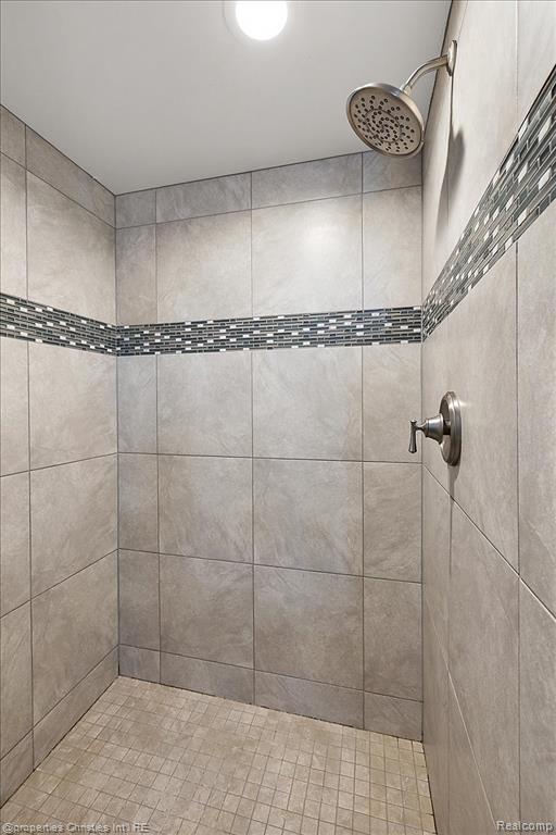 3060 Chickering Lane, Bloomfield Hills, MI 48302 — Photo 27