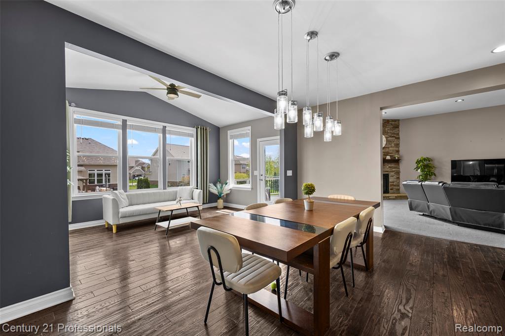 2083 Findley Circle, Lake Orion, MI — Photo 14