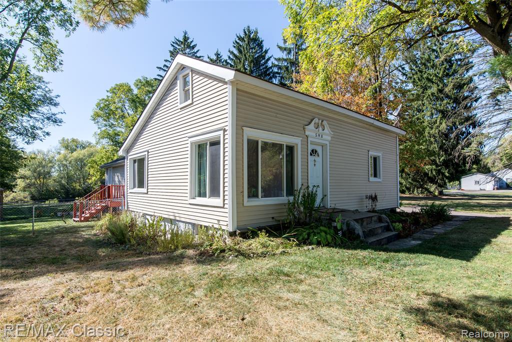 590 Bogie Lake Road, White Lake, MI 48383 — Photo 3