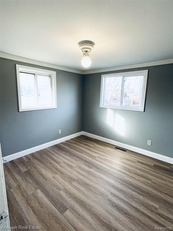 29239 Cambridge Street, Garden City, MI — Photo 12
