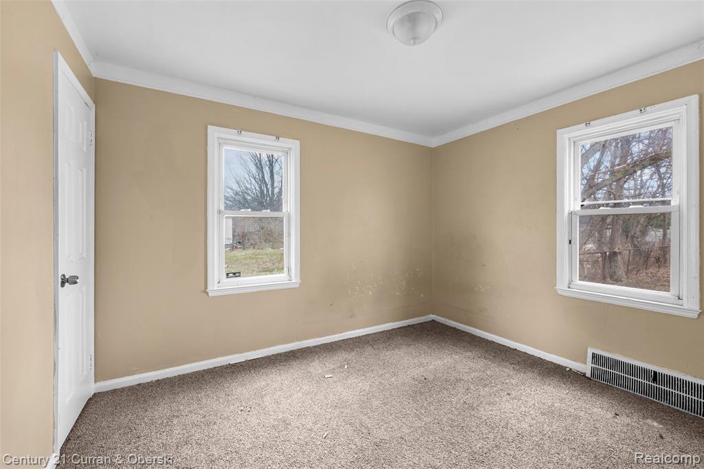 8468 Minock Street, Detroit, MI 48228 — Photo 9