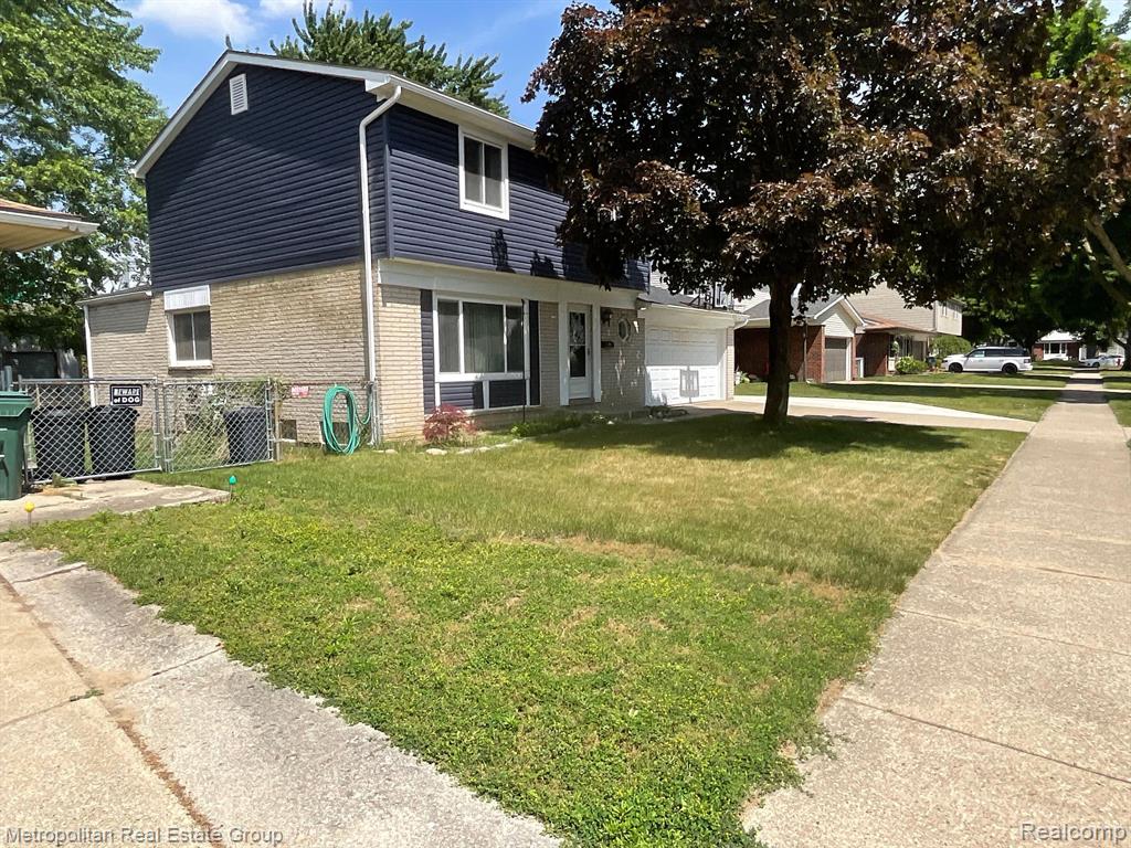 9127 BRIARWOOD Drive, Plymouth, MI 48170 — Photo 4