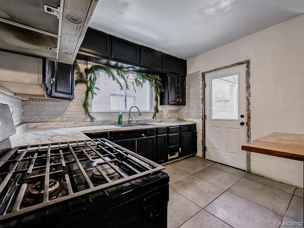 4357 FULLERTON Street, Detroit, MI 48238 — Photo 8