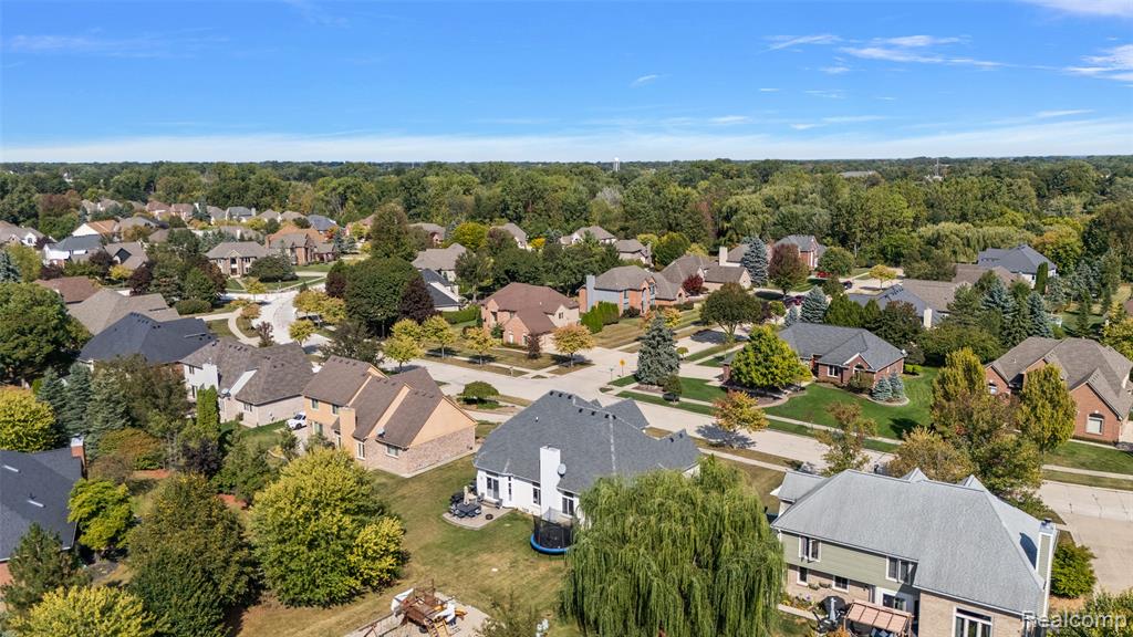 43187 Vintners Place Drive, Sterling Heights, MI 48314 — Photo 45