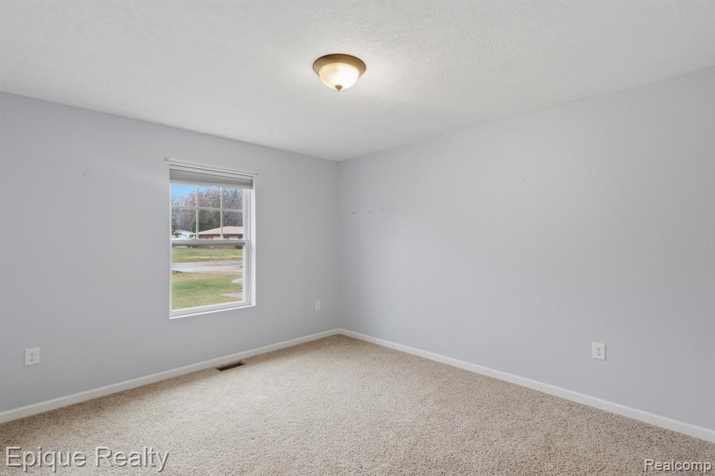 3402 Josephine Lane, Mason, MI 48854 — Photo 22