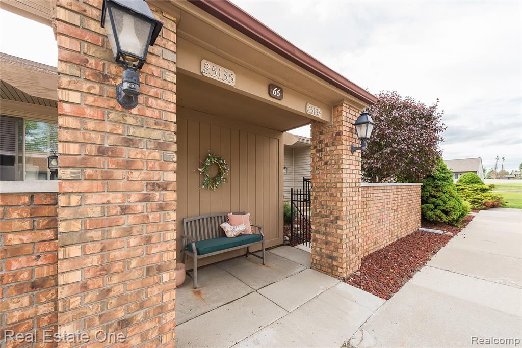 25137 Jefferson Court, 4, South Lyon, MI 48178