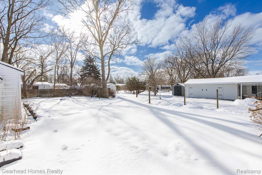 2340 Rollins Street, Grand Blanc, MI 48439 — Photo 38