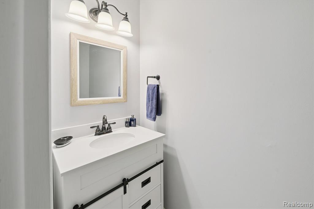 566 Foxboro Square, Brighton, MI 48116 — Photo 20