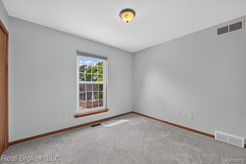 68457 Rosewood Lane, Richmond, MI 48062 — Photo 21