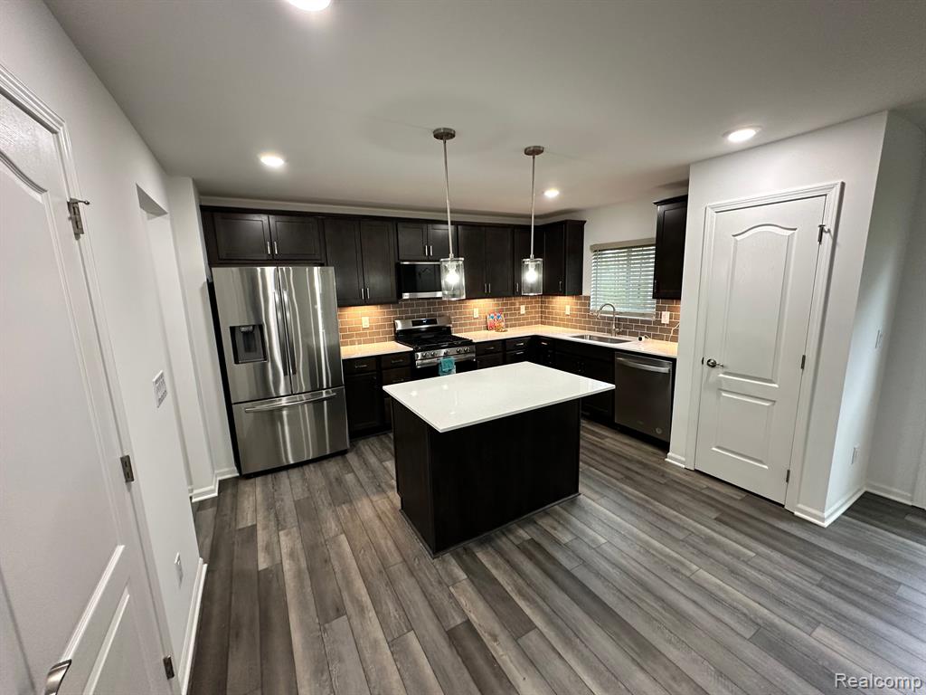 9153 DOGWOOD Lane, Dexter, MI 48130 — Photo 2