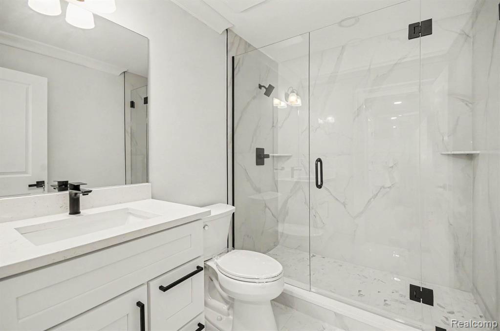 56350 Willow Creek Boulevard, Utica, MI 48316 — Photo 26