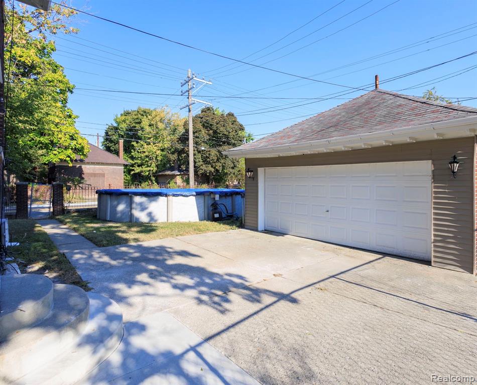360 E Boston Boulevard, Detroit, MI 48202 — Photo 36