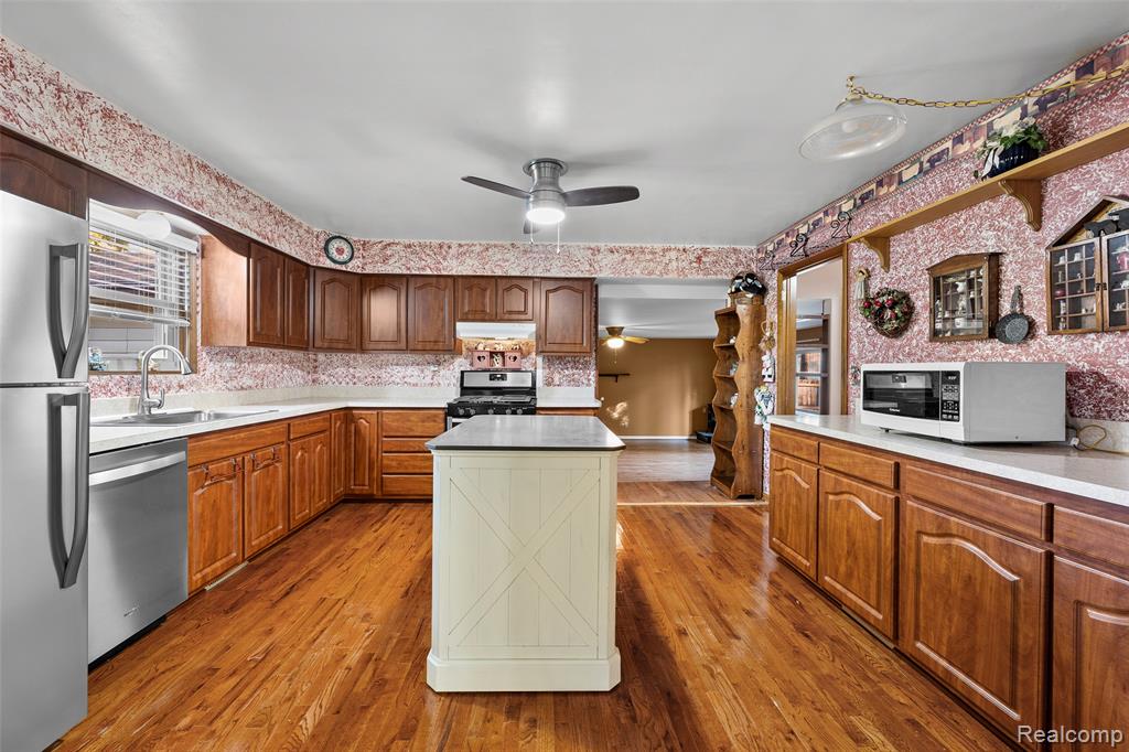 17655 Lohr Road, Sumpter, MI 48111 — Photo 37