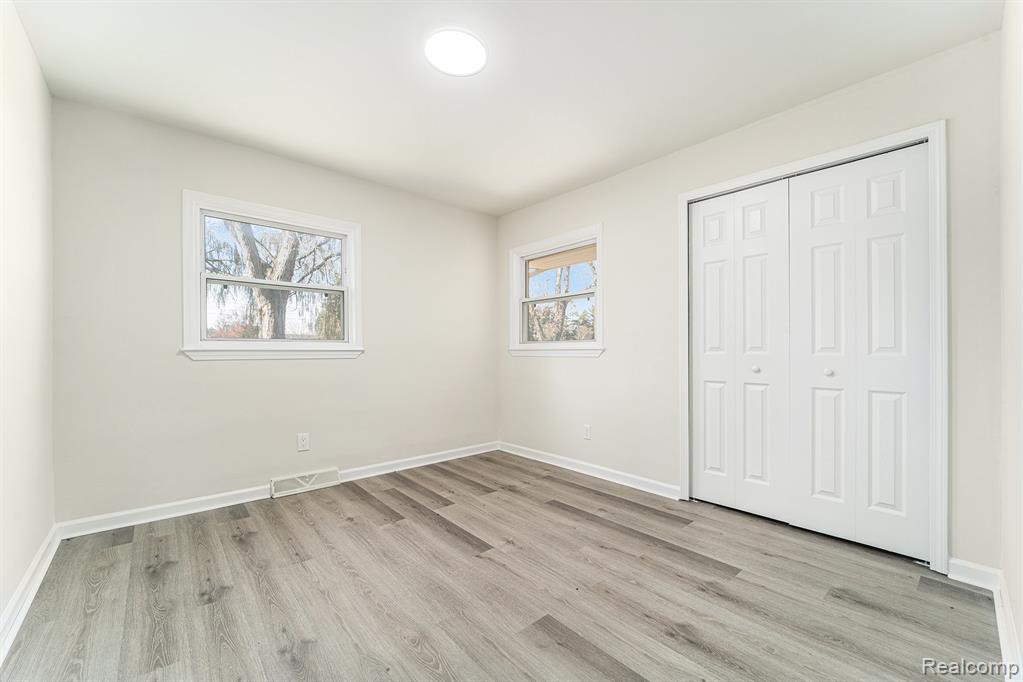 24614 TAFT Road, Novi, MI — Photo 16
