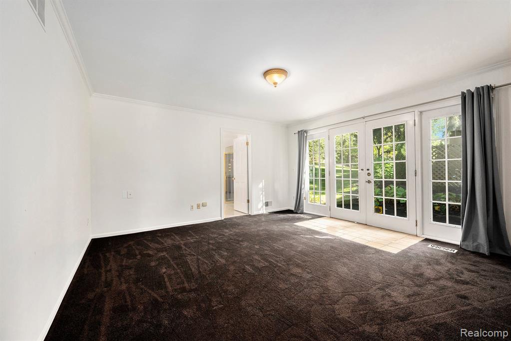 5459 Bristol Parke Drive, Clarkston, MI 48348 — Photo 12