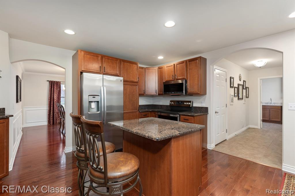 25345 MEADOW, South Lyon, MI 48178 — Photo 18