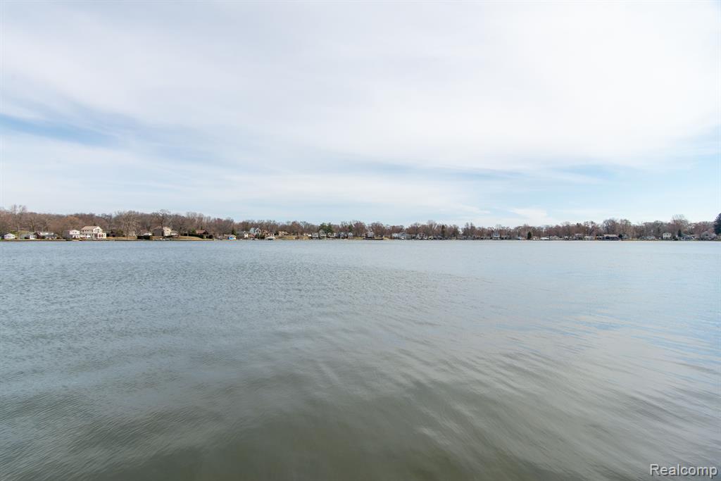 4266 Flynn, Highland, MI 48356 — Photo 26
