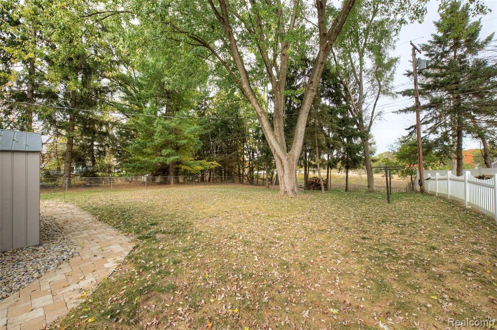 532 John R, Milford, MI 48381 — Photo 27