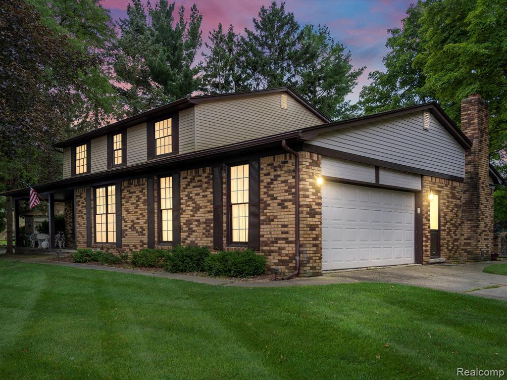 47202 WARWICK, Shelby Twp, MI 48315 — front exterior